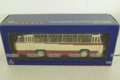 Лаз-695Б городской, беж/красн, Ultra Models 1:43