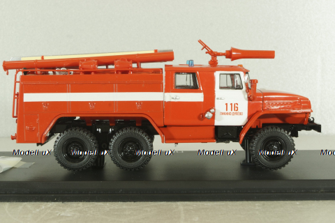 АЦ-40 (43202) ПМ-102Б пожарная автоцистерна на шасси Урал-43202 с бел. полосами, SSM1234B, SSM 1:43