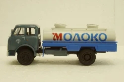Маз-5334 АЦПТ-6,2 Молоко, Легендарные грузовики СССР №84, 1:43