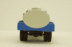 Маз-5334 АЦПТ-6,2 Молоко, Легендарные грузовики СССР №84, 1:43