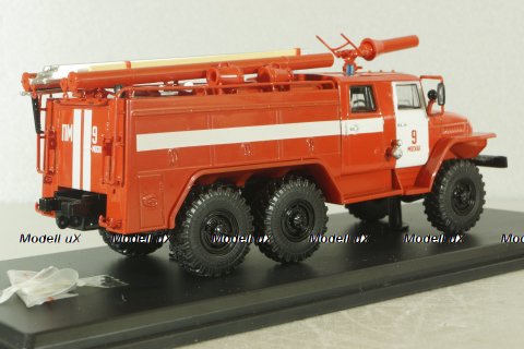 АЦ-40(375Н)Ц1А ПЧ 9 модели ПМ-102А пожарная автоцистерна на шасси Урал-375Д с бел. полосами, SSM1231, SSM 1:43