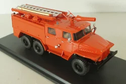 АЦ-40(375Д)-Ц1А модели ПМ-102А пожарная автоцистерна на шасси Урал-375Д 1974, красный, SSM1230, SSM 1:43