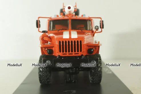 АЦ-7,5-40 пожарная автоцистерна на шасси Урал-4320 с бел. Полосами 1980, SSM1228, SSM 1:43