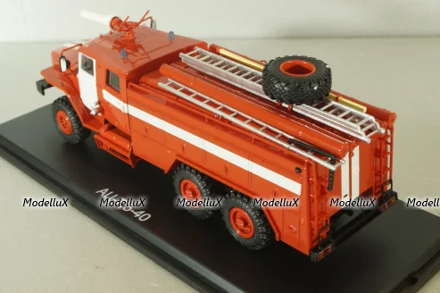 АЦ-7,5-40 пожарная автоцистерна на шасси Урал-4320 с бел. Полосами 1980, SSM1228, SSM 1:43
