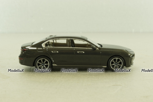BMW i7 xDrive60, grey, MGT00618-CH, MiniGT 1:64