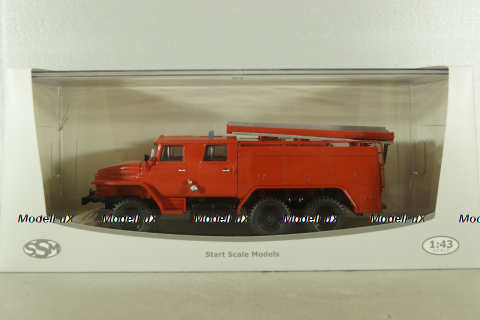 АЦ-40(375Д)-Ц1А модели ПМ-102А пожарная автоцистерна на шасси Урал-375Д 1974, красный, SSM1230, SSM 1:43