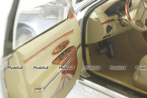 Maybach 62 Lwb 2005 Silver/Blue, 76163, AutoArt 1:18