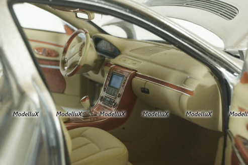 Maybach 62 Lwb 2005 Silver/Blue, 76163, AutoArt 1:18