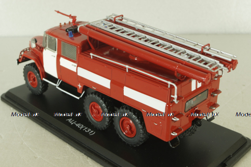АЦ-40(131) пожарная автоцистерна на шасси Зил-131, SSML007,  SSM 1:43