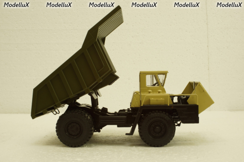 Белаз-7522 поздний бежевый/Хаки ТД Белаз, Автоистория 1:43