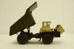 Белаз-7522 поздний бежевый/Хаки ТД Белаз, Автоистория 1:43