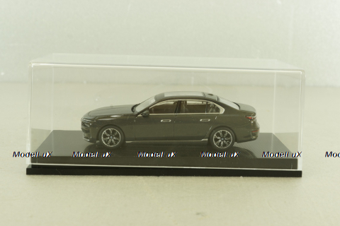 Бокс для моделей 1:64, размеры 12х5,5х4 (д*ш*в) черная подставка