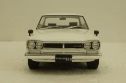 Nissan Skyline GT-R KPGC10, white, T9-1800181, Triple9 1:18