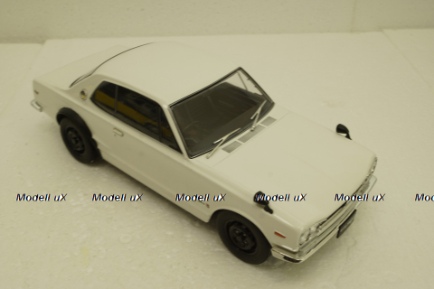 Nissan Skyline GT-R KPGC10, white, T9-1800181, Triple9 1:18