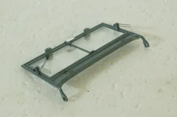 Стекло в рамке в сборе, без 1-го дворника на TOYOTA LAND CRUISER BJ, Kyosho 1:18