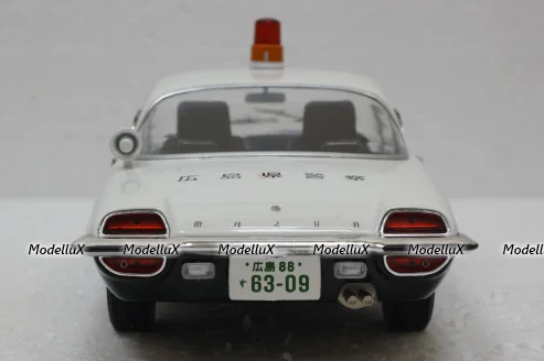 Mazda Cosmo Sport, black/white, T9-1800189, Triple9 1:18