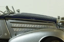 Horch 855 Roadster 1939 silver/blue, SunStar1:18 Уценка!