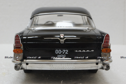 Газ-13 Чайка 1959 black, T9-1800250, Triple9 1:18