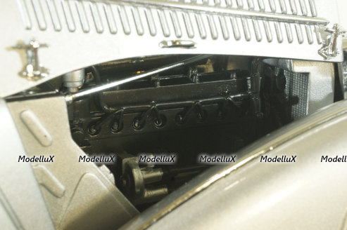Horch 855 Roadster 1939 silver/blue, SunStar1:18 Уценка!