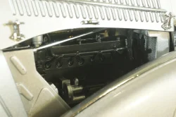 Horch 855 Roadster 1939 silver/blue, SunStar1:18 Уценка!