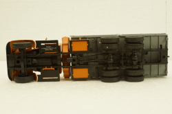 Яаз-210 бортовий, АвтоИстория 1:43