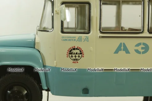 Кавз-685М, 1985г., автобус Аэрофлот, 168507, Dip Models 1:43