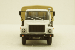 Газ-3309 бортовой с тентом, АвтоИстория 1:43 Уценка!