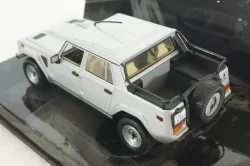 Lamborghini LM002 1984, silver, 436103370, Minichamps 1:43