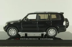 Mitsubishi Pajero 4 2006, dark blue, Sun Star 1:43 Уценка 2!