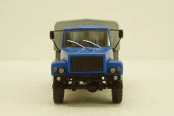 Газ-3308, 4х4 бортовой с тентом, АвтоИстория 1:43