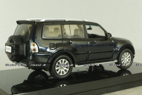 Mitsubishi Pajero 4 2006, dark blue, Sun Star 1:43 Уценка 2!