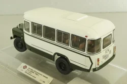 Кавз-685М, автобус 1985г., бело-зеленый, 168506, Dip Models 1:43