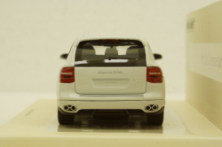 Porsche Cayenne turbo 2007 White 436066270, Minichamps 1:43