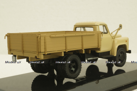 Газ-52-04, бортовой, бежевый 1983г, Dip 105201 1:43