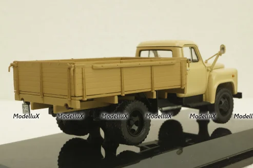 Газ-52-04, бортовой, бежевый 1983г, Dip 105201 1:43