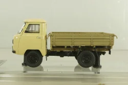 Уаз-450Д, Трест «Водоканал» г. Вологда 1965 г., с надставными бортами, 145007, DiP Models 1:43