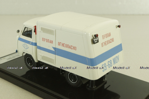 Уаз-450Д, РА-10,  машина для разогрева асфальта, 1965г., 145006, DiP Models 1:43