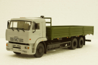 Камаз-65117, бортовий, довга база, АвтоИстория 1:43