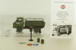 Уаз-450Д, Военная Автоинспекция МО СССР 1963 г. с аксессуарами в кузове, 145003, DiP Models 1:43