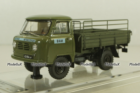 Уаз-450Д, Военная Автоинспекция МО СССР 1963 г. с аксессуарами в кузове, 145003, DiP Models 1:43