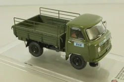 Уаз-450Д, Военная Автоинспекция МО СССР 1963 г. с аксессуарами в кузове, 145003, DiP Models 1:43