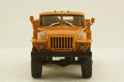 Урал-4320 бортовий, помаранчевий, АвтоИстория 1:43