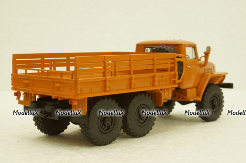 Урал-4320 бортовий, помаранчевий, АвтоИстория 1:43