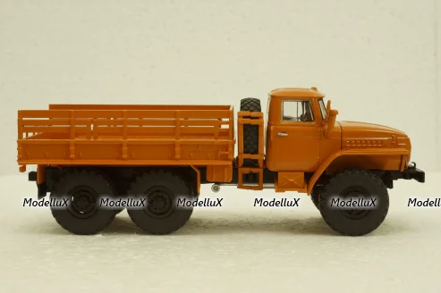Урал-4320 бортовий, помаранчевий, АвтоИстория 1:43