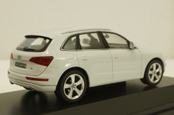 Audi Q5 2013 white, Schuco 1:43