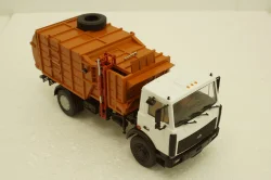 Маз-5337 МКМ-35 мусоровоз, АвтоИстория 1:43