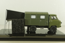 Уаз-450Д, АКД-64 (передвижной армейский кинотеатр), с аксессуарами 145005,  DiP Models 1:43