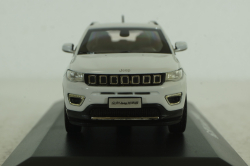 Jeep Compass 2018, white, dealer edition, Paudi 1:43