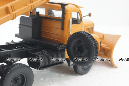 Berliet GBC 8 6x6, orange, 690010, Norev 1:43