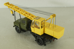 КС-1562Б(53) автокран на шасси Газ-53 1980, хаки/оранжевый, Автоистория 1:43